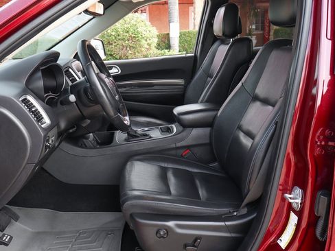 Used 2019 Dodge Durango SXT image 16