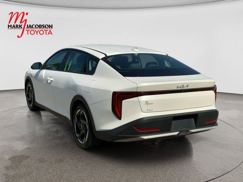Used 2025 Kia K4 EX FWD image 8