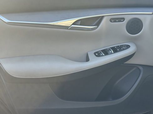 Certified 2024 INFINITI QX50 Luxe image 18