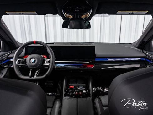 Used 2025 BMW M5 w/ Executive Package AWD/4WD image 30