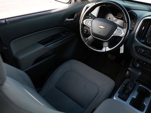 Used 2020 Chevrolet Colorado LT w/ Safety Package image 23