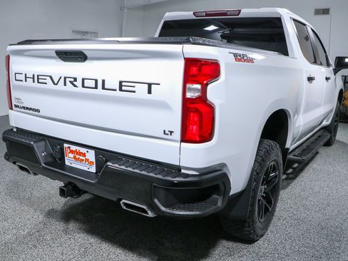 Used 2021 Chevrolet Silverado 1500 LT Trail Boss w/ Bed Protection Package AWD/4WD image 7