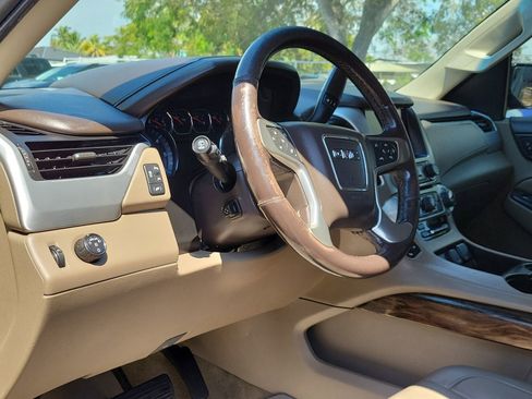 Used 2019 GMC Yukon SLT w/ Open Road Package RWD image 9