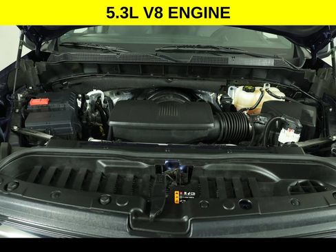 Used 2023 Chevrolet Silverado 1500 LT w/ Z71 Off-Road Package AWD/4WD image 5