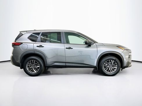 Used 2023 Nissan Rogue S AWD/4WD image 10