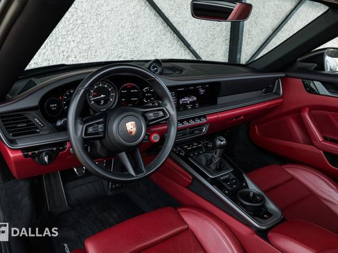 Used 2020 Porsche 911 Carrera S RWD image 22