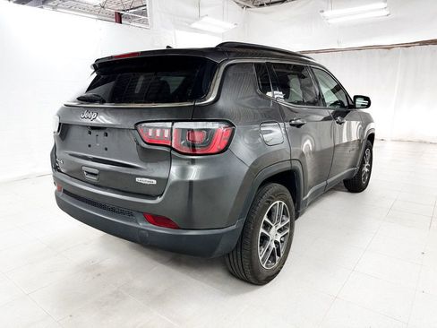 Used 2019 Jeep Compass Latitude w/ Popular Equipment Group AWD/4WD image 6