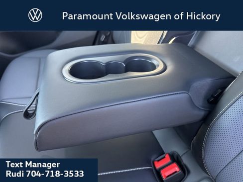 New 2026 Volkswagen Tiguan SE R-Line FWD image 15