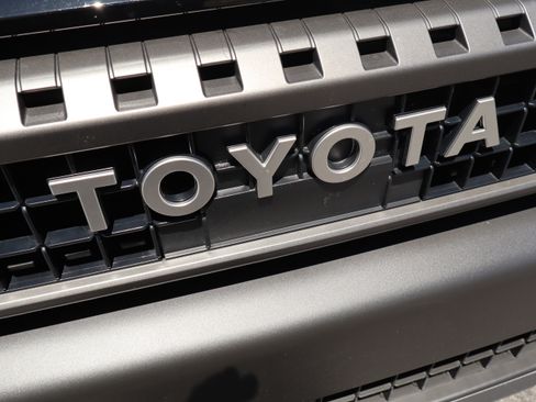 Used 2026 Toyota Land Cruiser w/ Premium Package AWD/4WD image 51