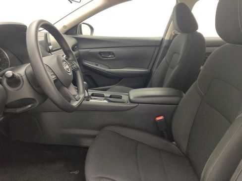 Used 2025 Nissan Sentra S FWD image 17
