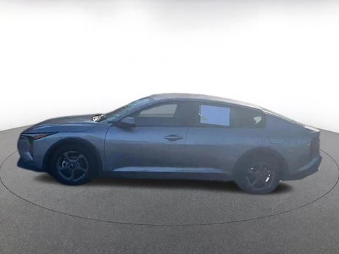 Used 2025 Kia K4 LXS image 8