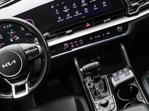 Certified 2023 Kia Sportage EX AWD/4WD image 18