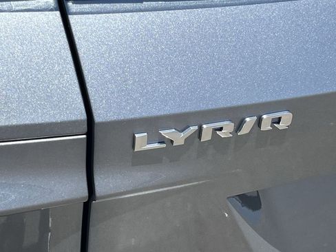 New 2025 Cadillac Lyriq Luxury image 25