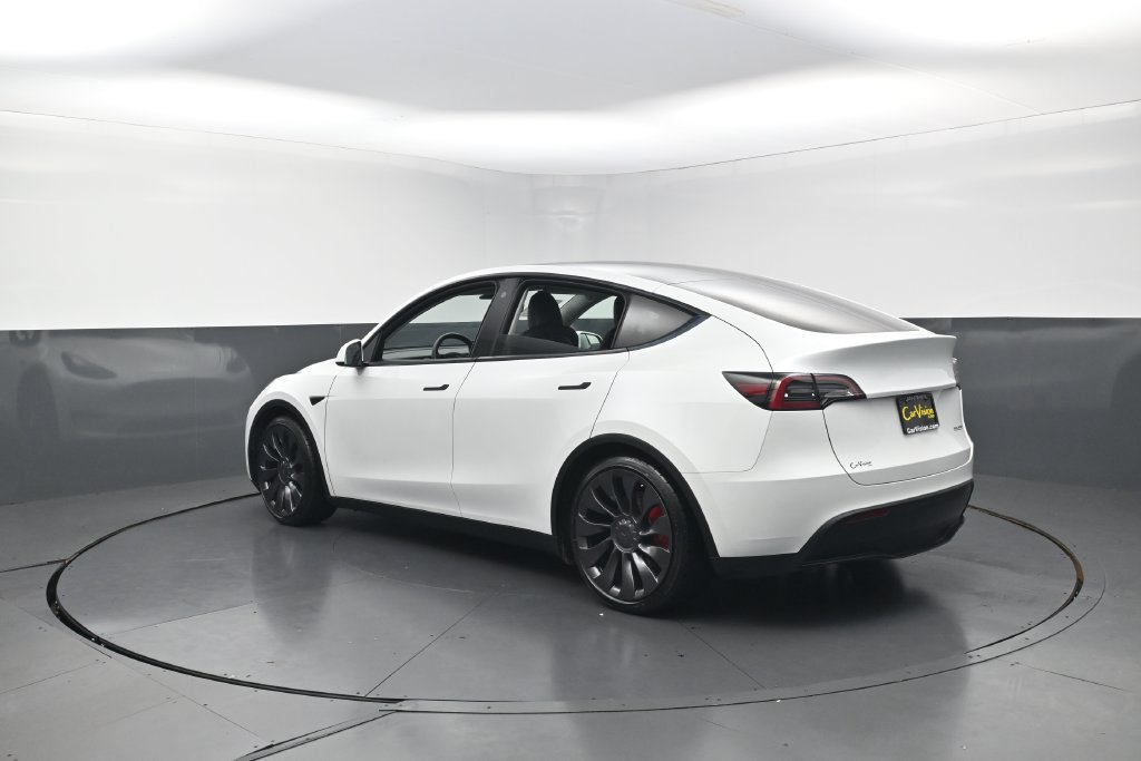 Used 2023 Tesla Model Y Performance AWD/4WD image 5