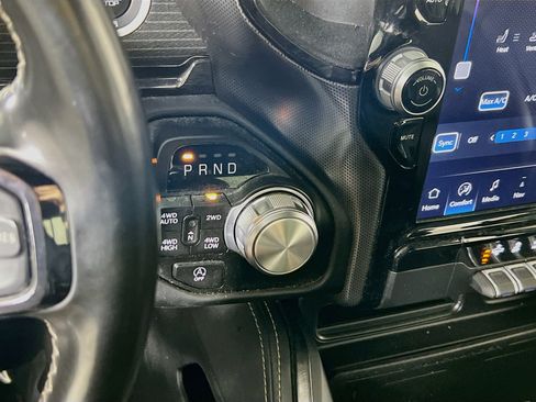 Used 2023 RAM 1500 Limited AWD/4WD image 17