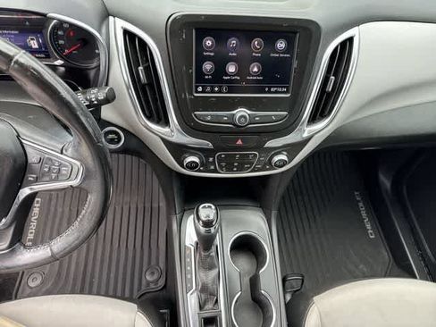 Used 2021 Chevrolet Equinox LT FWD image 23