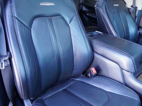 Used 2020 Ford Expedition Max Platinum image 13