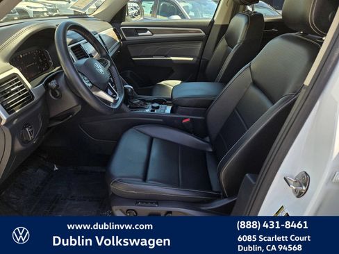 Certified 2023 Volkswagen Atlas SEL AWD/4WD image 17