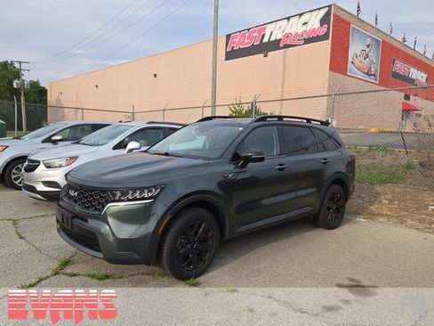 Used 2022 Kia Sorento S AWD/4WD image 3