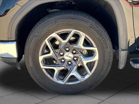 Used 2026 GMC Sierra 1500 SLT AWD/4WD image 11
