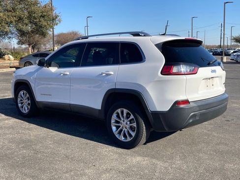 Used 2019 Jeep Cherokee Latitude w/ Popular Appearance Group image 7