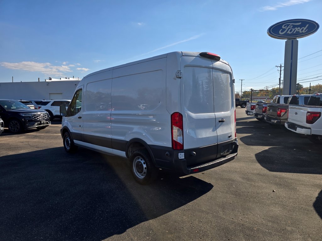 Used 2018 Ford Transit 250 148 Medium Roof RWD image 3