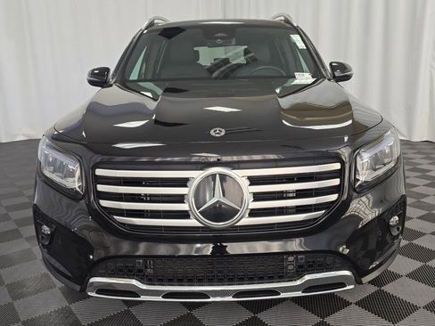 Used 2025 Mercedes-Benz GLB 250 4MATIC image 9