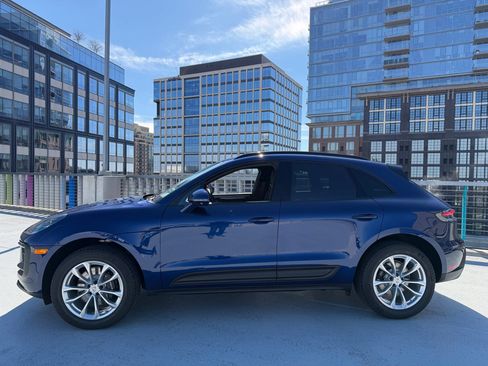 Used 2026 Porsche Macan AWD/4WD image 2