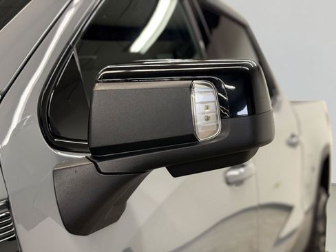 Used 2025 GMC Sierra 1500 AT4 w/ AT4 Premium Package AWD/4WD image 53