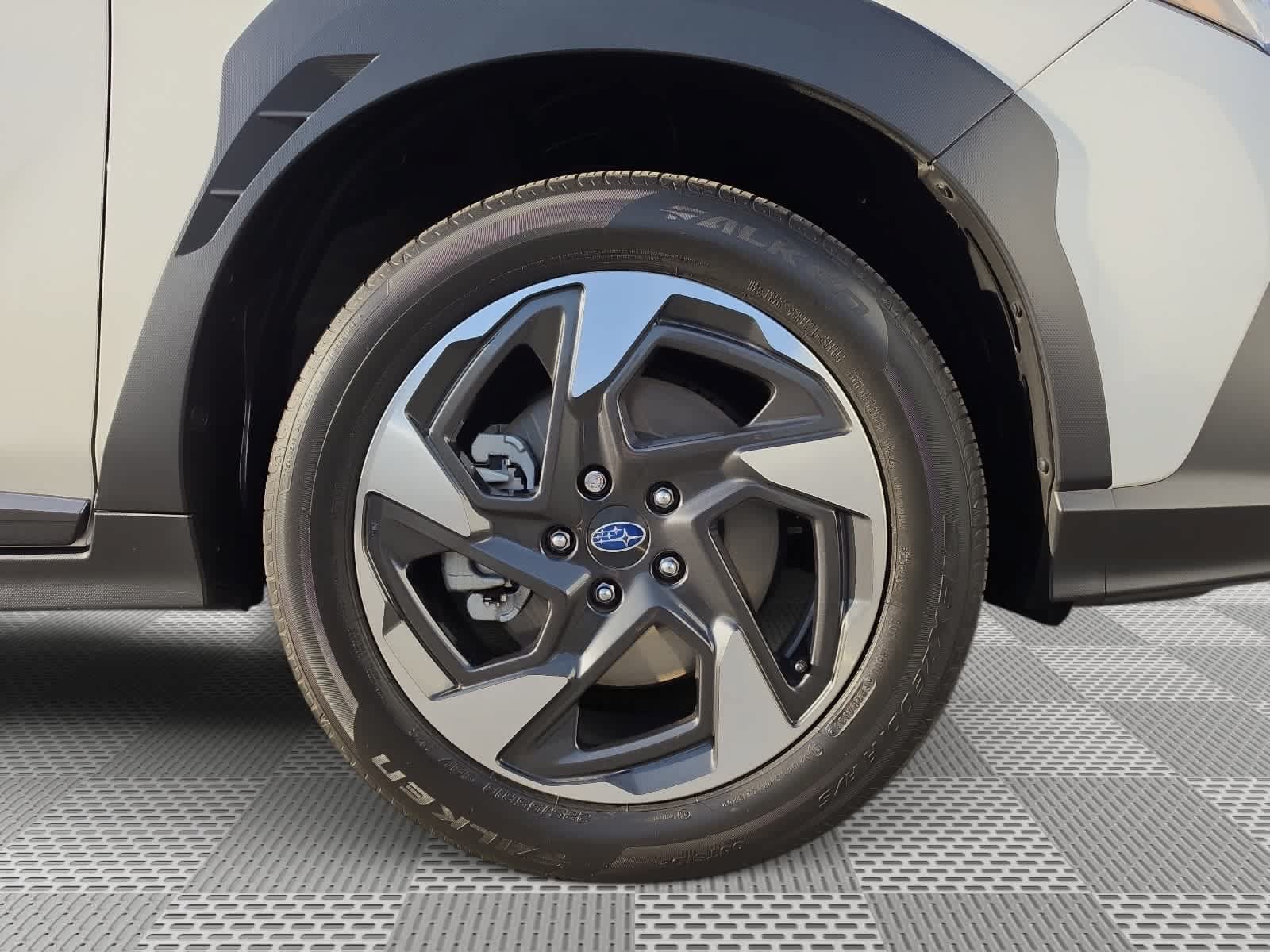 Used 2024 Subaru Crosstrek 2.5i Limited w/ Crosstrek Mirror Package AWD/4WD image 12