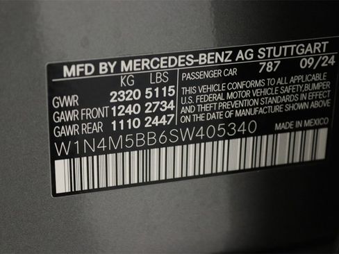 New 2025 Mercedes-Benz GLB 35 AMG 4MATIC image 24