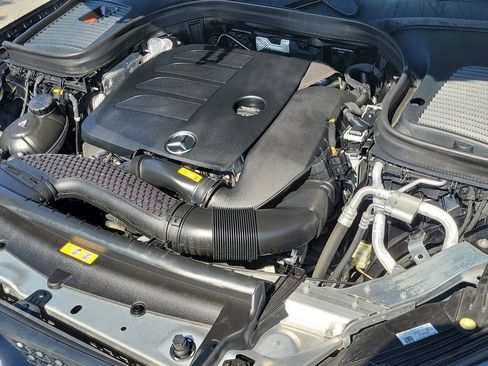 Used 2022 Mercedes-Benz GLC 300 GLC 300 image 38