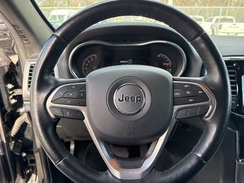 Used 2022 Jeep Grand Cherokee Limited image 13