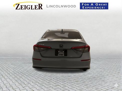 Used 2024 Honda Civic Sport image 5