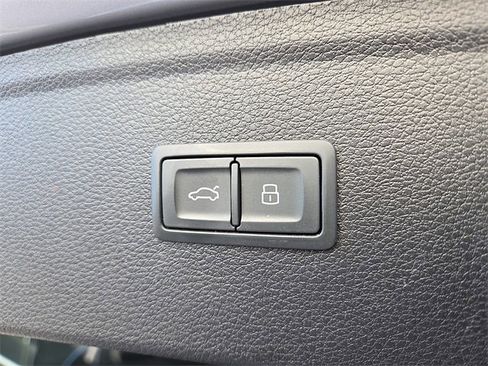 Certified 2023 Audi Q5 2.0T Premium Plus w/ Premium Plus Package image 28