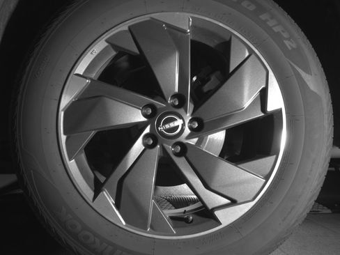 Used 2025 Nissan Rogue SV AWD/4WD image 14