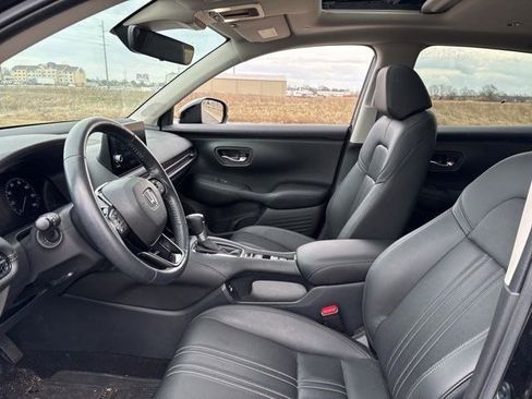 Used 2023 Honda HR-V EX-L image 10