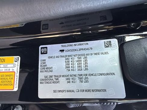 Certified 2023 GMC Yukon Denali image 11