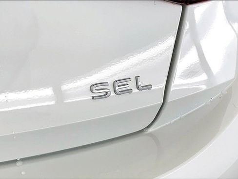 New 2026 Volkswagen Jetta SEL image 13