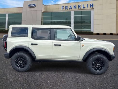 New 2026 Ford Bronco Badlands AWD/4WD image 8