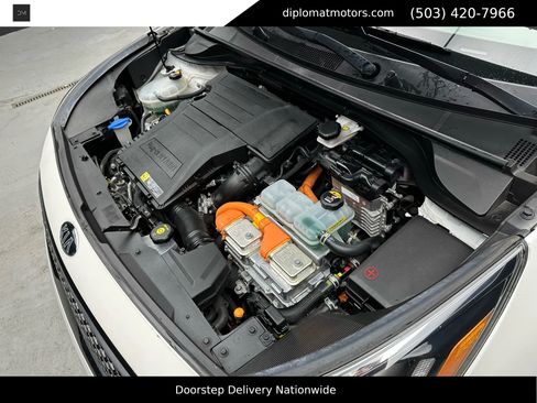 Used 2018 Kia Niro EX Premium image 44