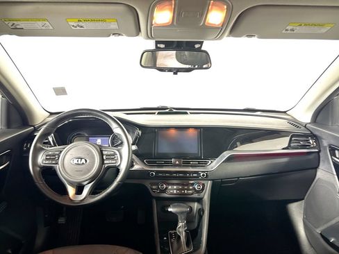Used 2020 Kia Niro LXS FWD image 13