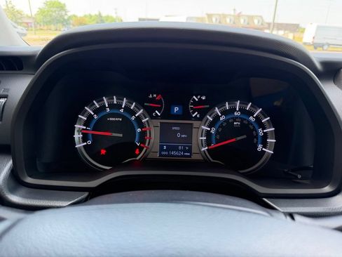 Used 2014 Toyota 4Runner Limited AWD/4WD image 10