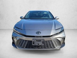 Used 2025 Toyota Camry SE w/ Convenience Package FWD video 2