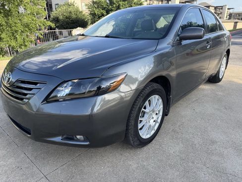 Used 2007 Toyota Camry XLE image 9
