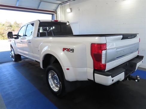 Used 2019 Ford F450 Platinum w/ Platinum Ultimate Package image 13