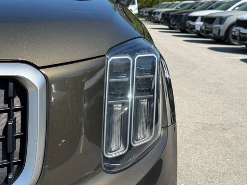 Certified 2024 Kia Telluride EX FWD image 4