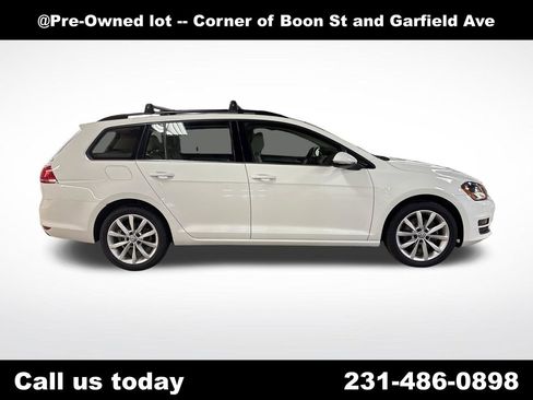 Used 2016 Volkswagen Golf S FWD image 6