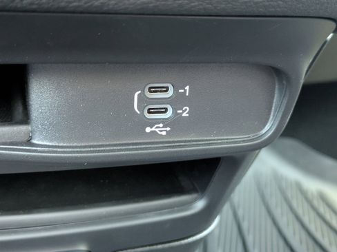 New 2026 Chrysler Pacifica Select FWD image 24