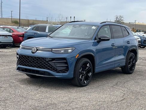 New 2026 Volkswagen Tiguan SE R-Line AWD/4WD image 1